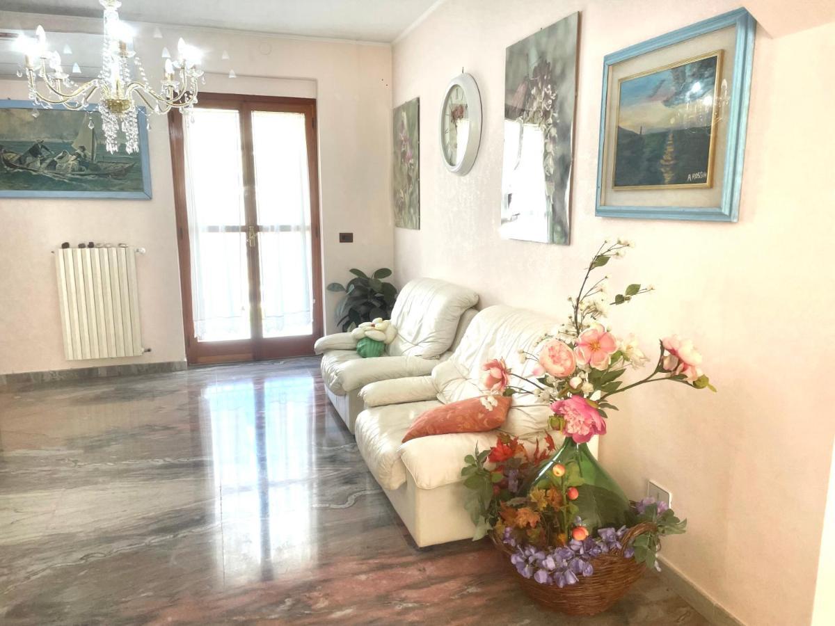 La Vie En Rose Mattinata Apartment Екстериор снимка
